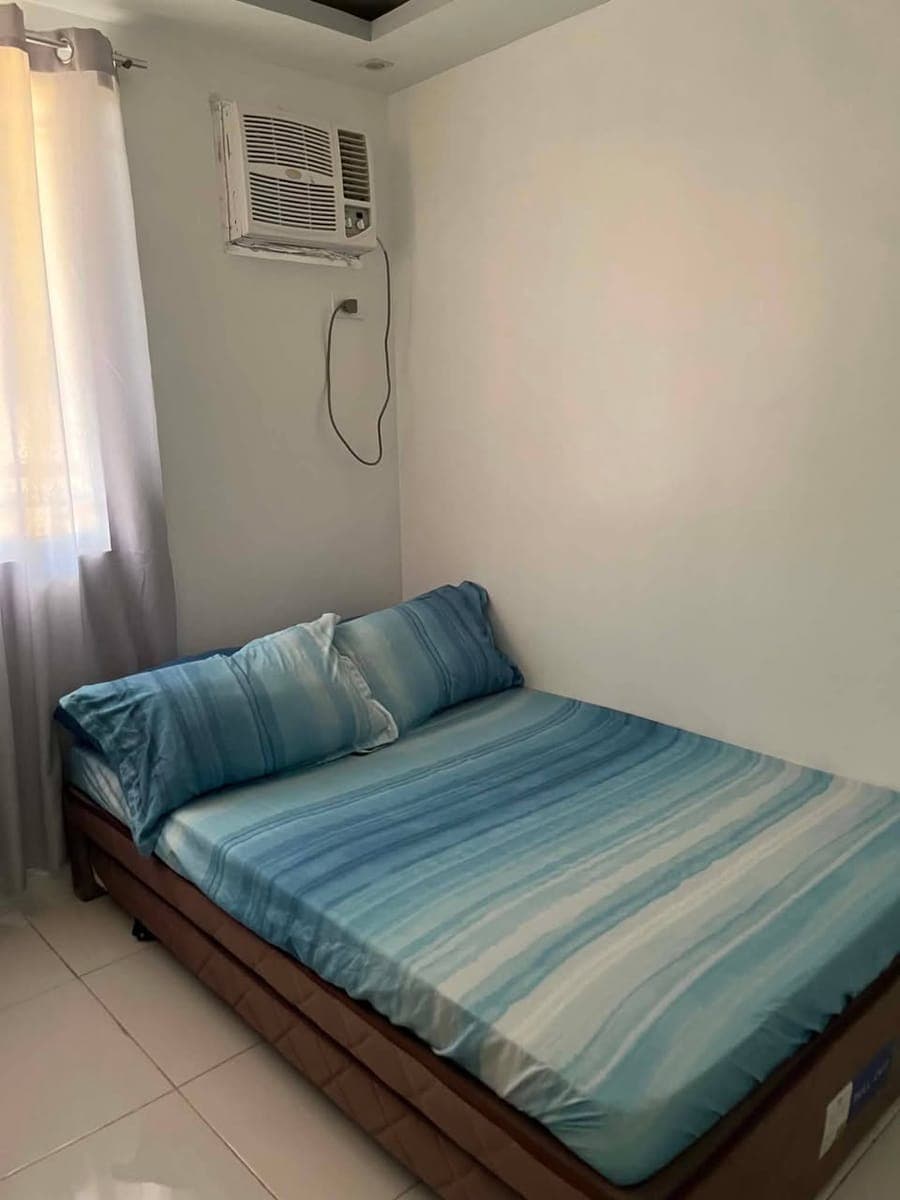 🏢 AREZZO PLACE DAVAO – 1BR Unit Available - photo 1