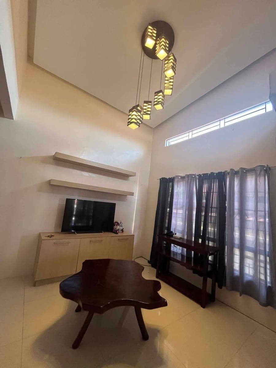 🏡ILLUMINA ESTATES COMMUNAL BUNGALOW HOUSE FOR RENT ‼️🤩 3BEDROOM/ 35K ONLY 🤩 - photo 1
