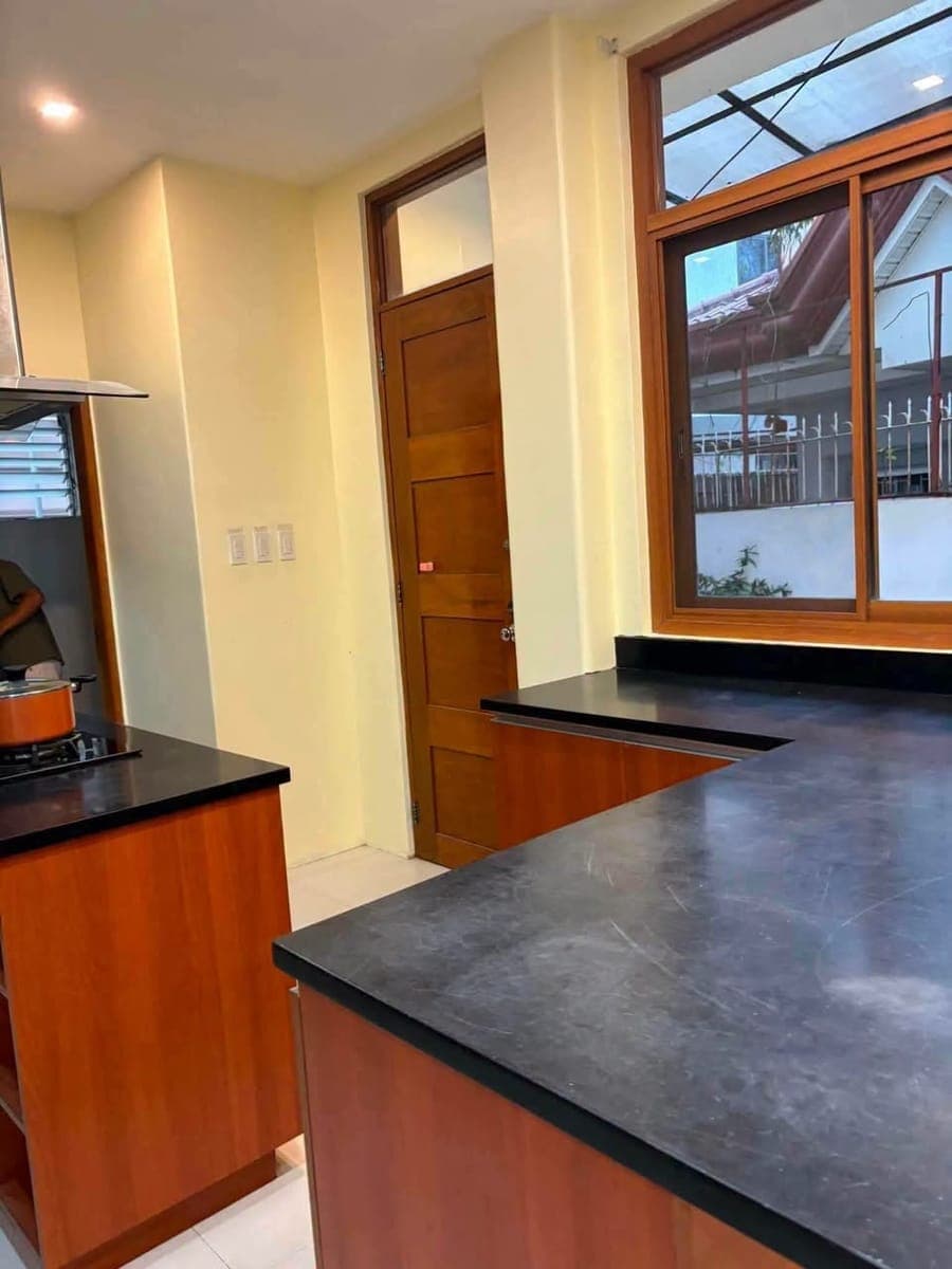 FOR RENT | ₱90,000/month (Negotiable) - photo 4