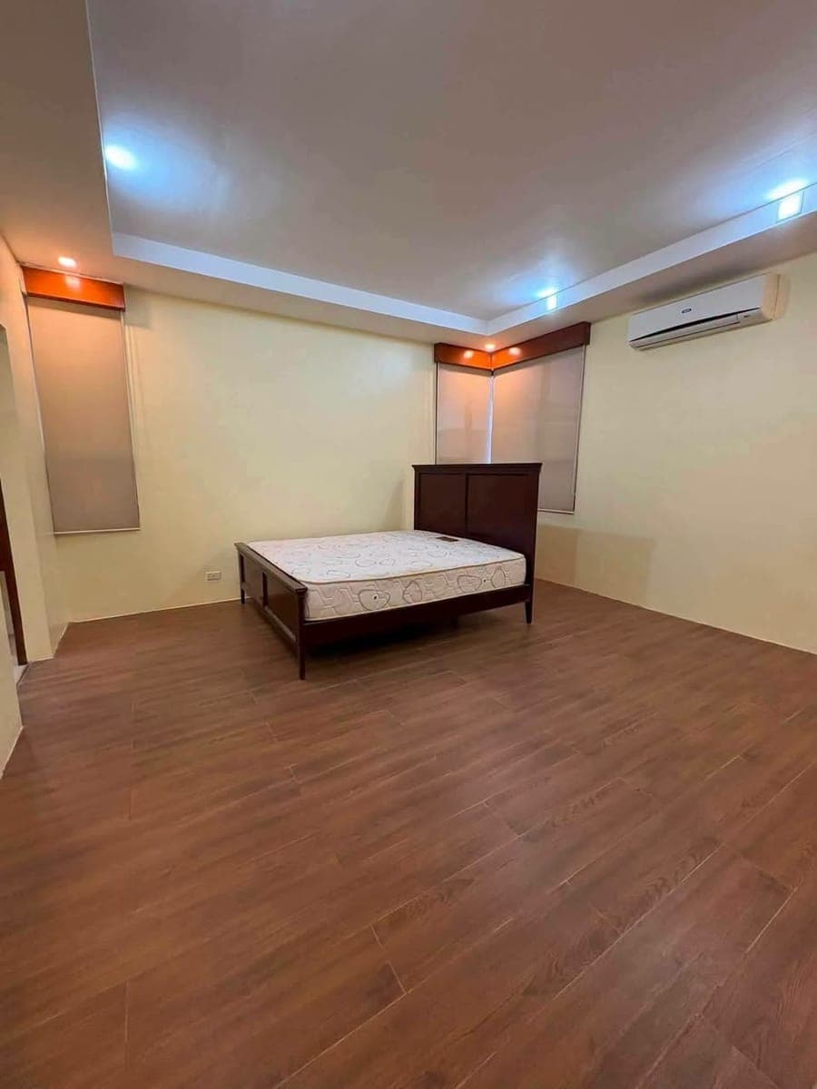 FOR RENT | ₱90,000/month (Negotiable) - photo 5