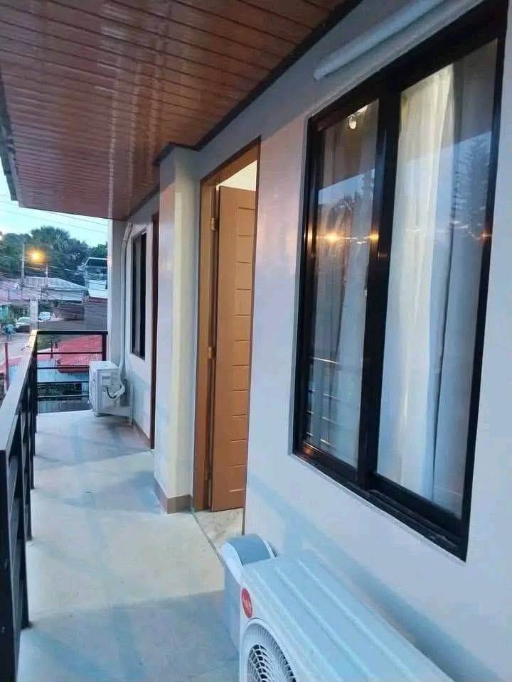 New Listing! - photo 2
