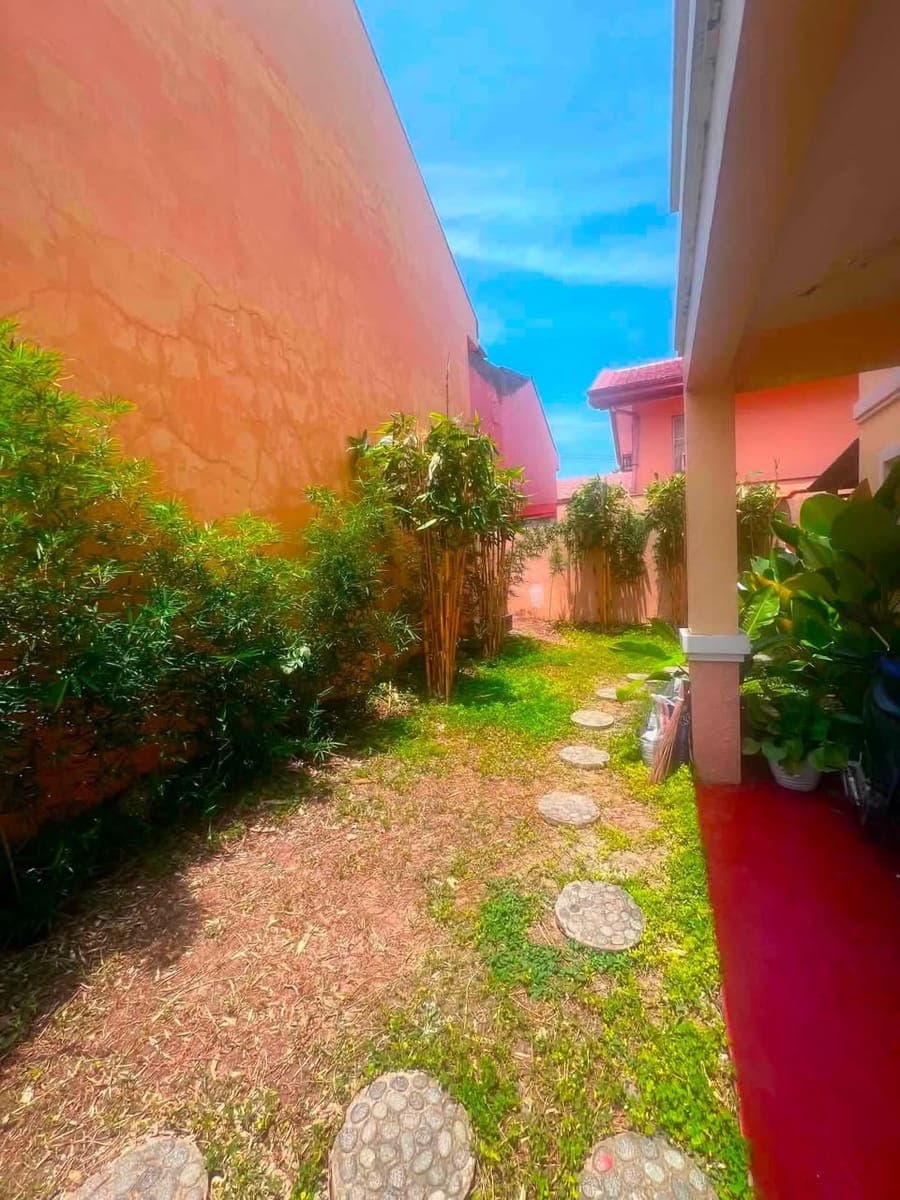 🏡 ₱18,500/MONTH — SEMI-FURNISHED HOUSE FOR RENT - photo 2
