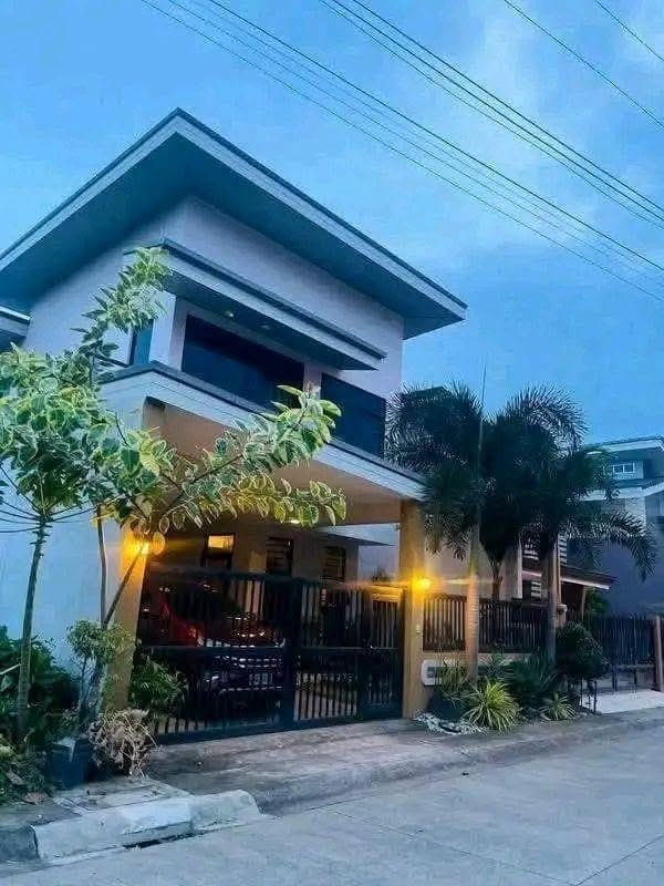 This property is for rent! - photo 1