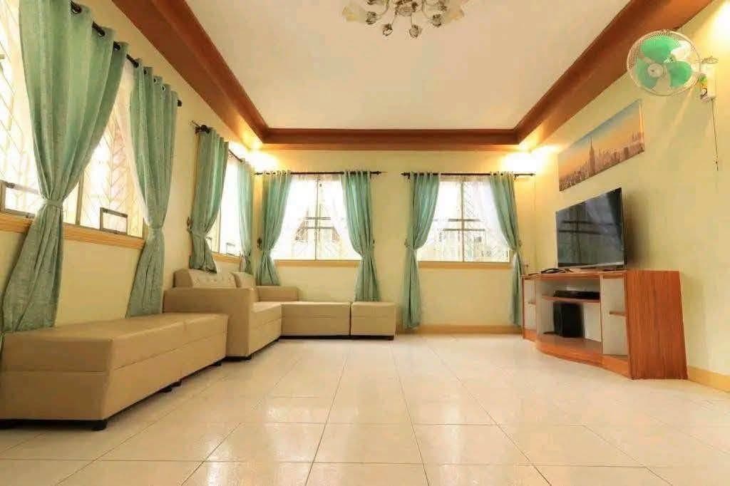 HOUSE FOR RENT - photo 1