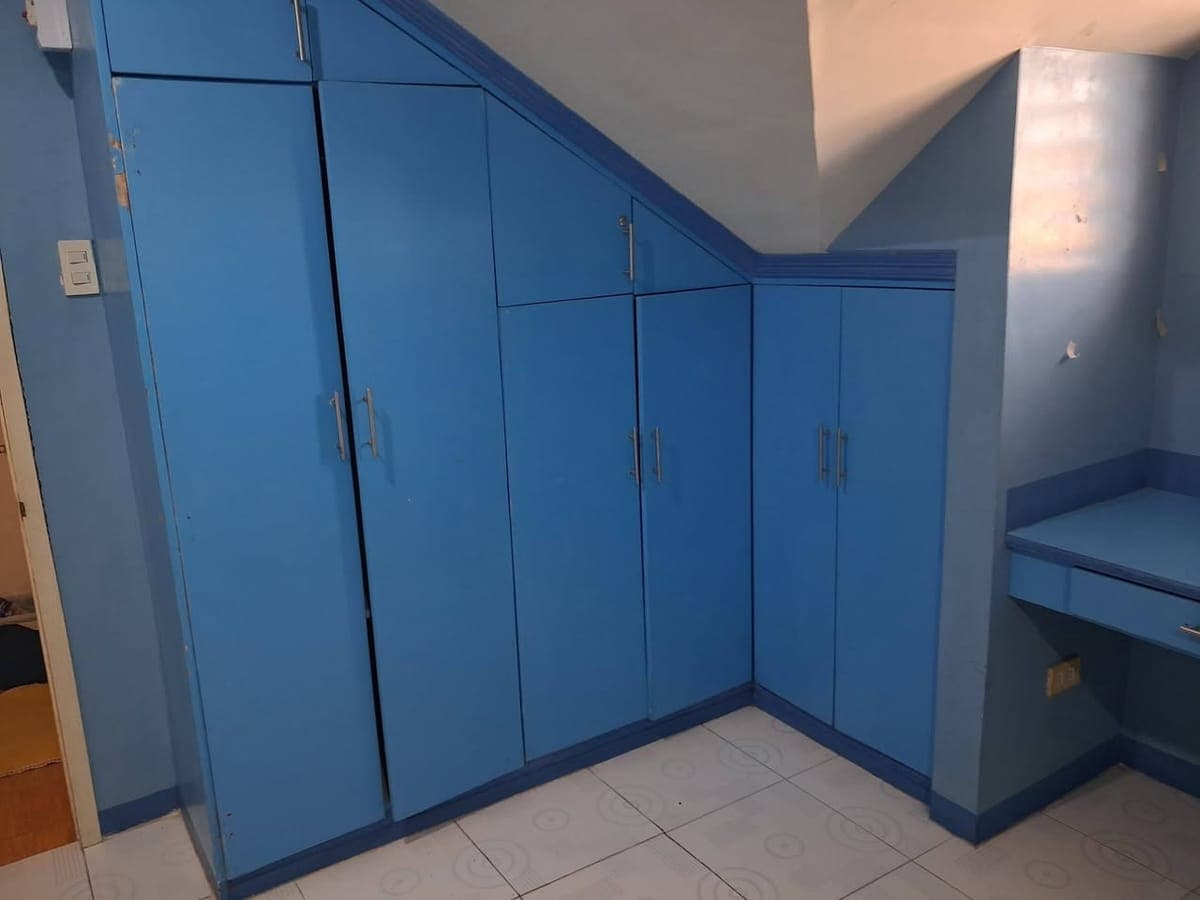 Room for rent 5,500 free wifi ,water ,lone meter for kuryente w/ ac, w/ elect.fan ,lots of cabinets... - photo 3