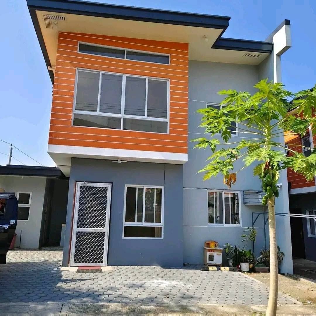 🏡 DIAMOND HEIGHTS COMMUNAL 2-STOREY HOUSE FOR RENT‼️CORNER LOT /4BEDROOM HOUSE 🤩 - photo 1