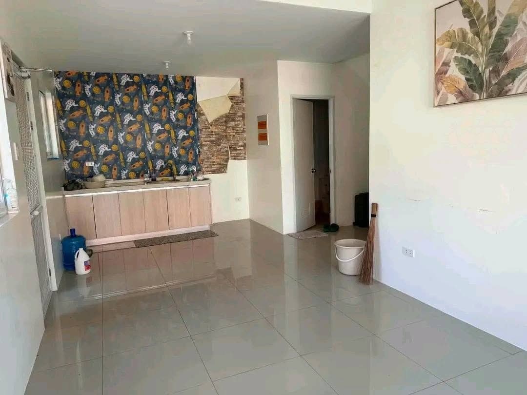 🏡 DIAMOND HEIGHTS COMMUNAL 2-STOREY HOUSE FOR RENT‼️CORNER LOT /4BEDROOM HOUSE 🤩 - photo 1