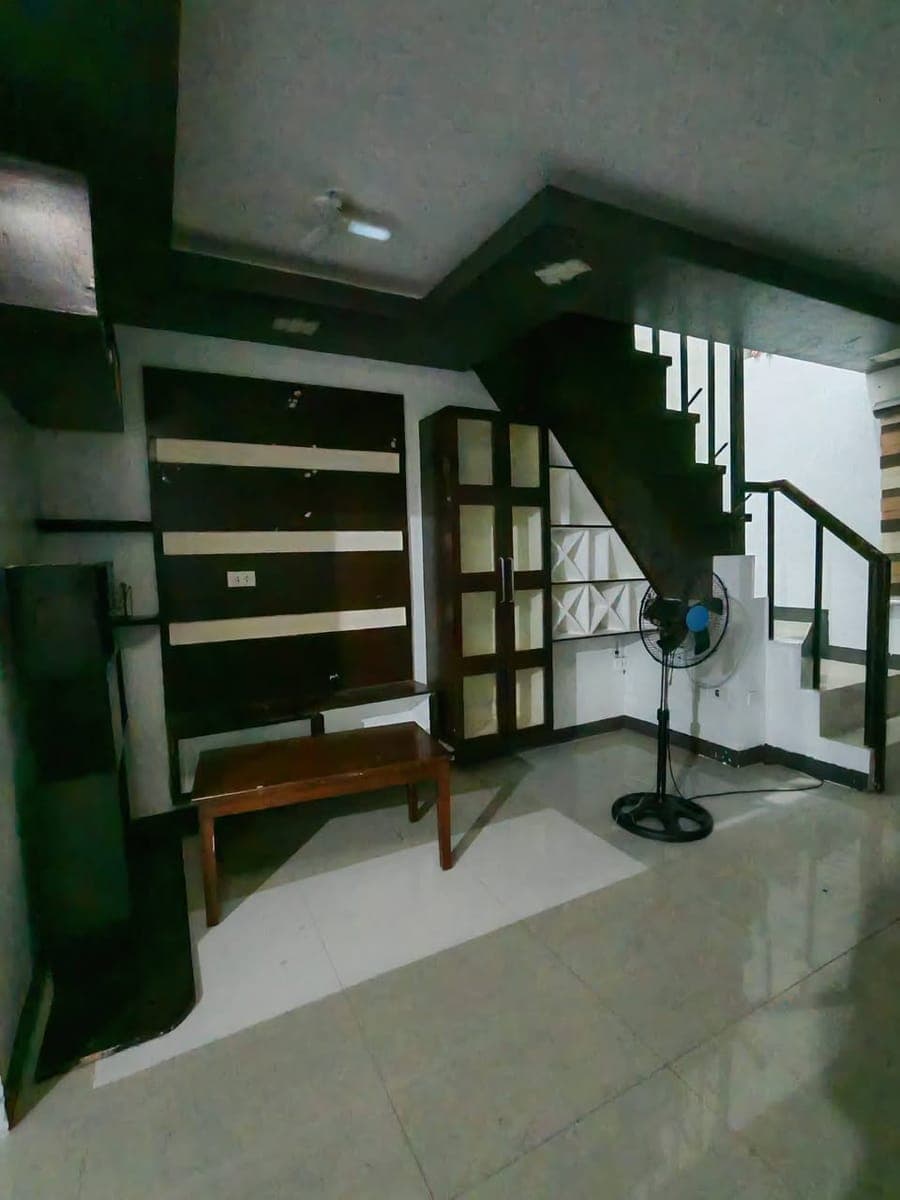 SEMI-FURNISHED HOUSE FOR RENT - photo 3