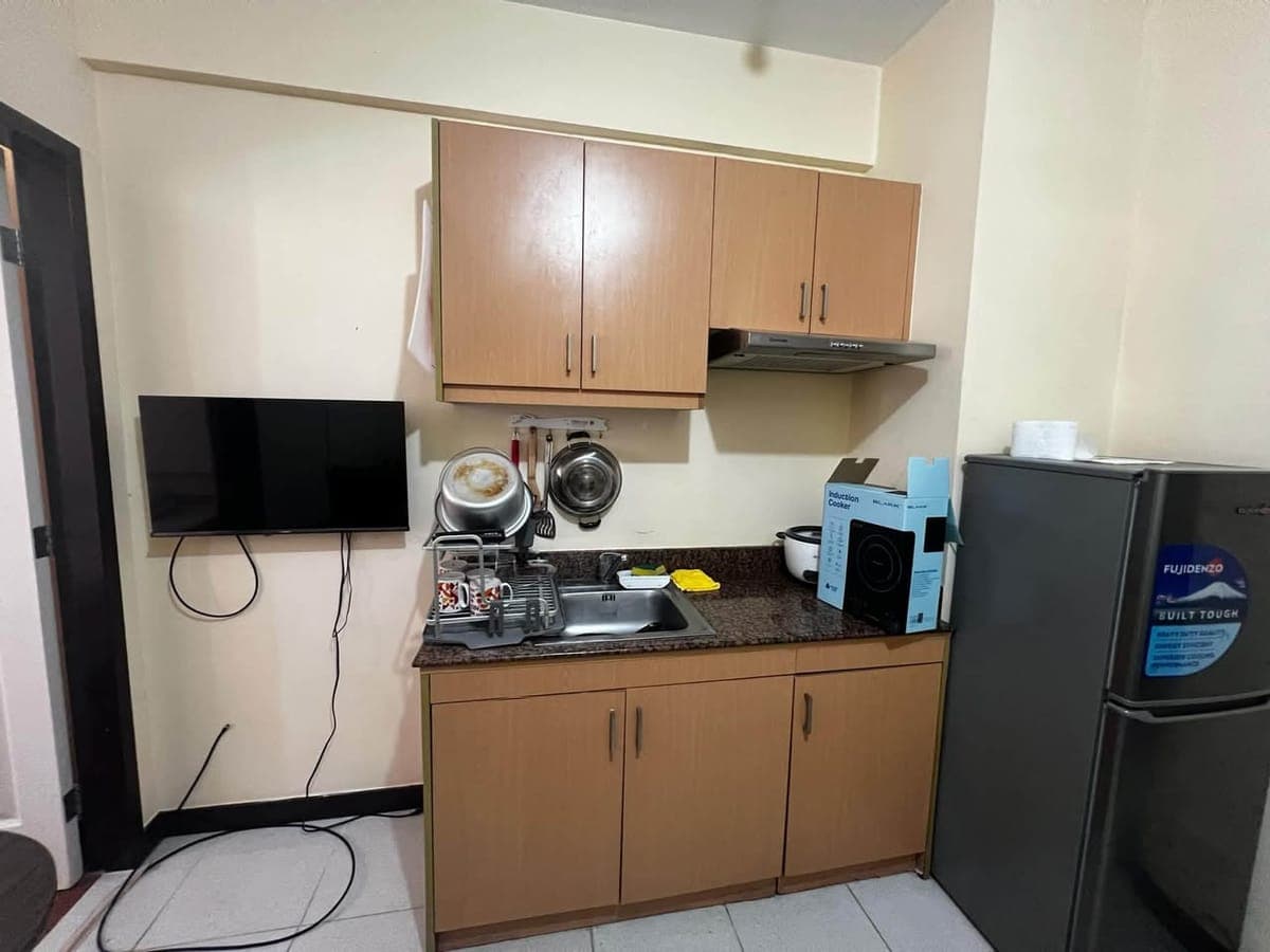 CONDO  for rent fully furnished 15k 1 bedroom palmetto place maa near snr ncc mall mapua ateneo txt me 09330895888 - photo 4