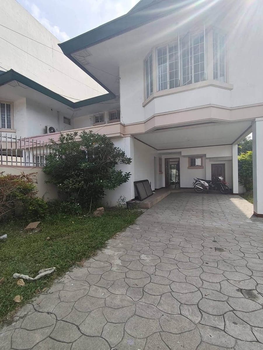 HOUSE FOR RENT - photo 1