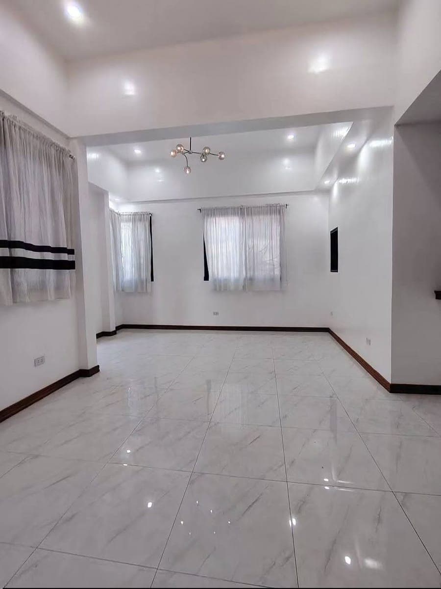 5-BEDROOM HOUSE FOR RENT - photo 5