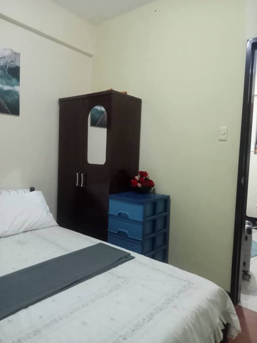 🏢 FOR RENT: 2-BEDROOM CONDO UNIT – ONLY ₱20,000/month! 🏢 - photo 1