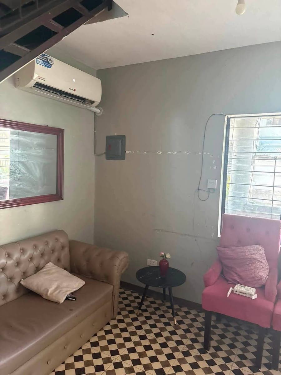 Prestige Subdivision House for rent newly turned over 12,000 monthly with TV ,aircon and semifurnish... - photo 4