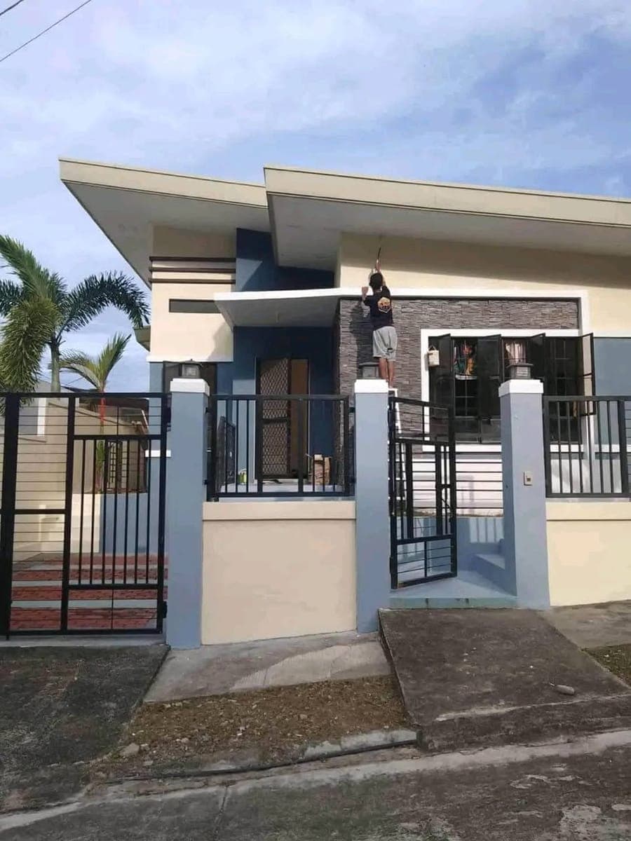 🍁 ILLUMINA COMMUNAL BUNGALOW HOUSE FOR RENT🍁 - photo 1