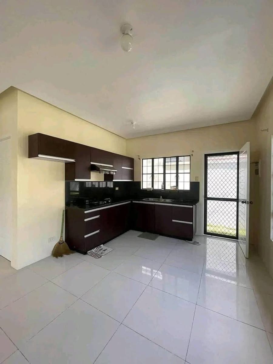 🍁 ILLUMINA COMMUNAL BUNGALOW HOUSE FOR RENT🍁 - photo 4