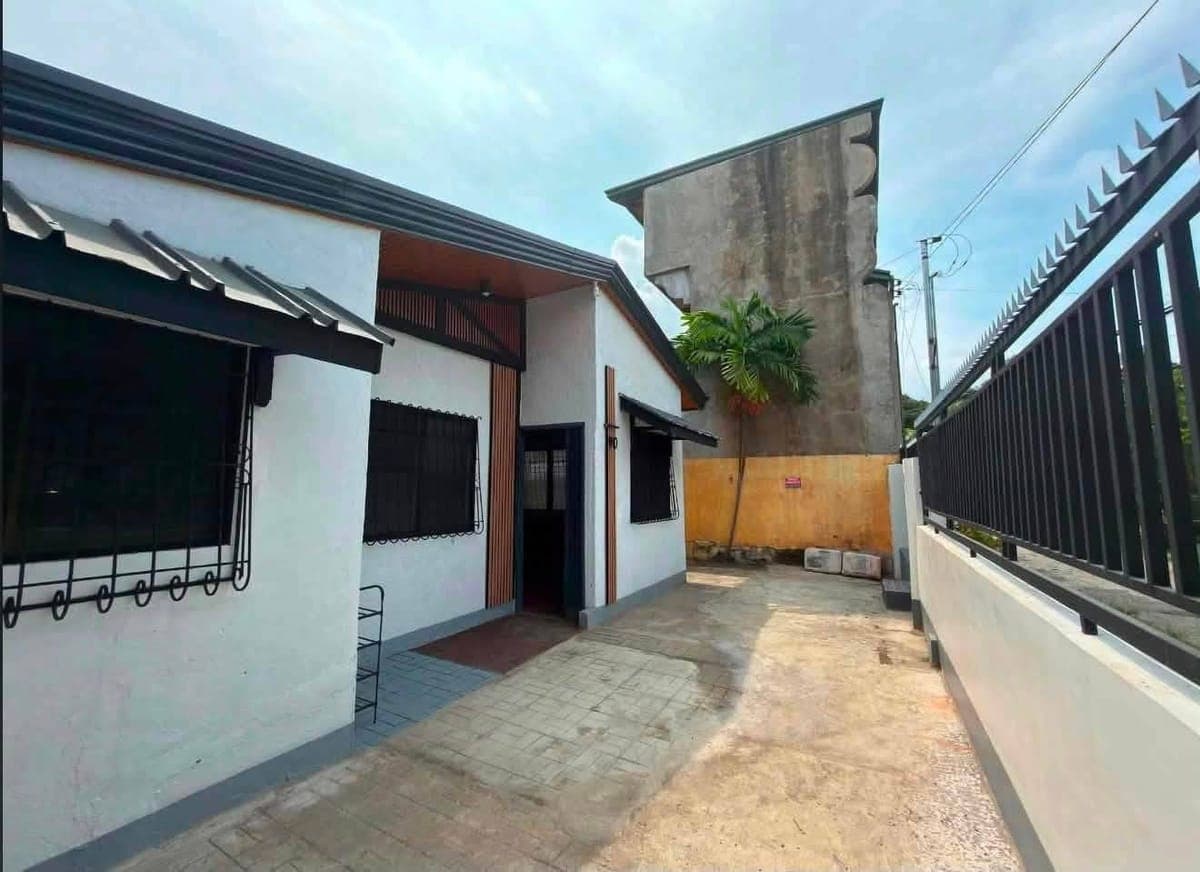 🏡 HOUSE & LOT FOR SALE / FOR RENT ‼️ - photo 3