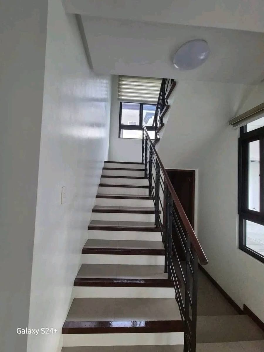 TULIP DRIVE MATINA  HOUSE FOR RENT‼️ 4BEDROOM/ 65K MONTHLY🥰 - photo 4
