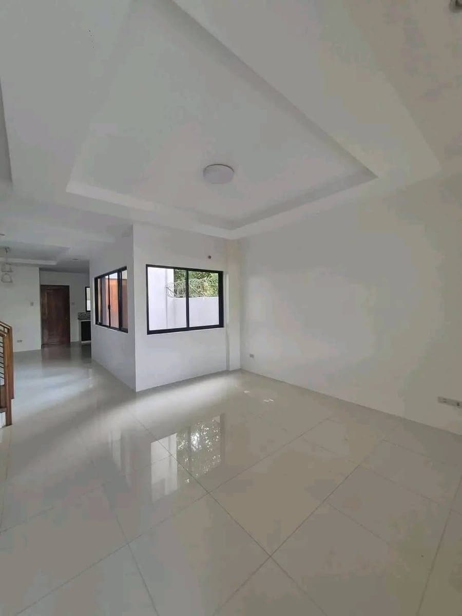 🍁 AGDAO 2-STOREY TOWNHOUSE FOR RENT‼️🥰BARE UNIT / 45K MONTHLY 🥰 - photo 2