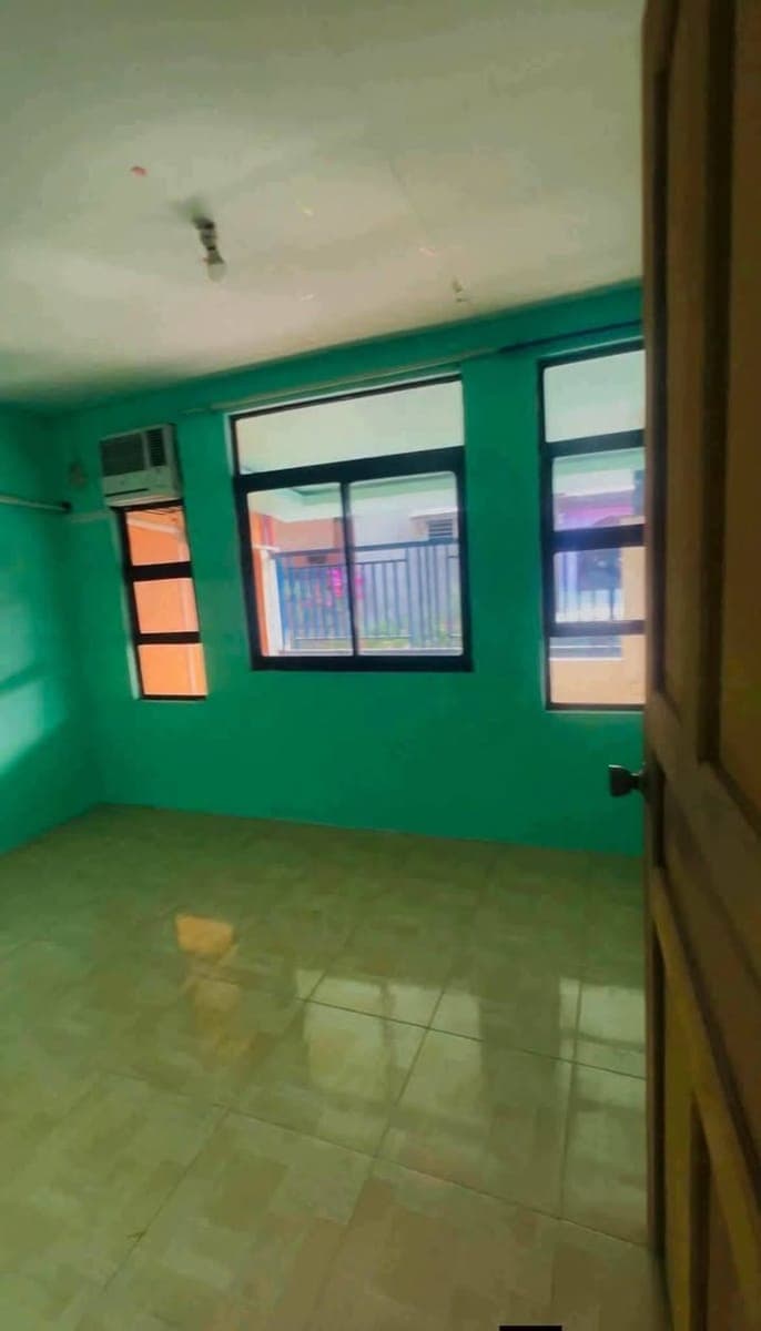 House for R ent - photo 3