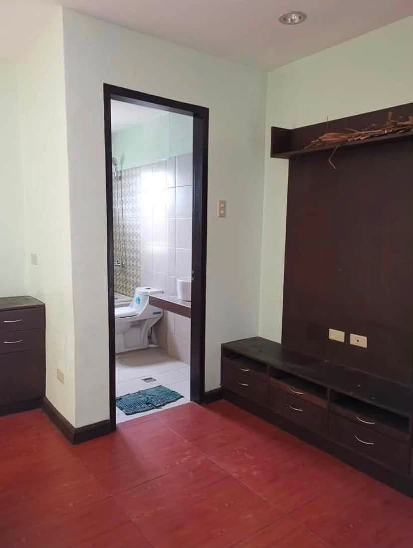 🏡TOWNHOUSE FOR RENT - photo 2