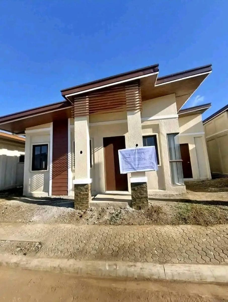 🏡GREENWOODS MINTAL HOUSE FOR RENT‼️ SEMI-FURNISHED /₱25,500 MONTHLY 🥰 - photo 1