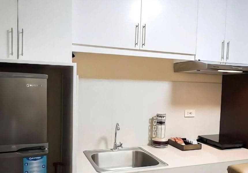 CENTRO SPATIAL – MODERN 2BR FOR RENT. WITH PARKING 32K ONLY(NEGOTIABLE) - photo 4