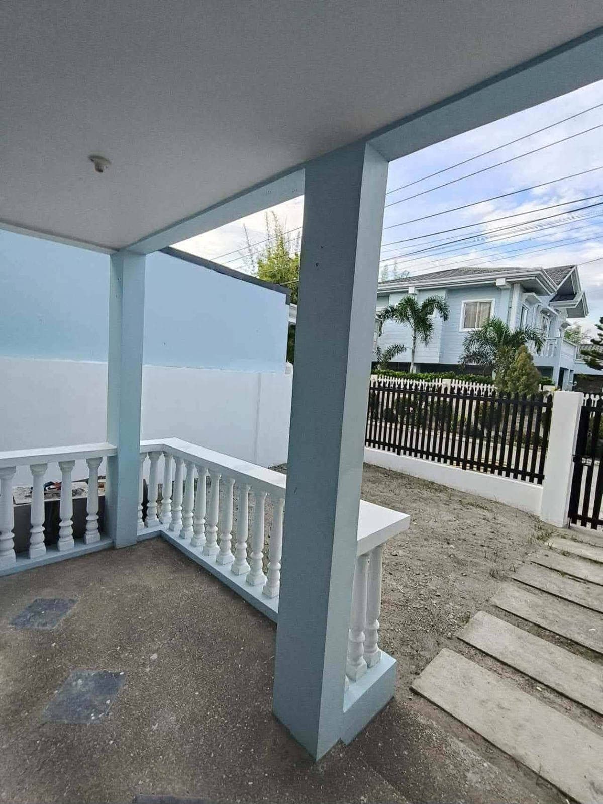 House for Rent new repaint - photo 1