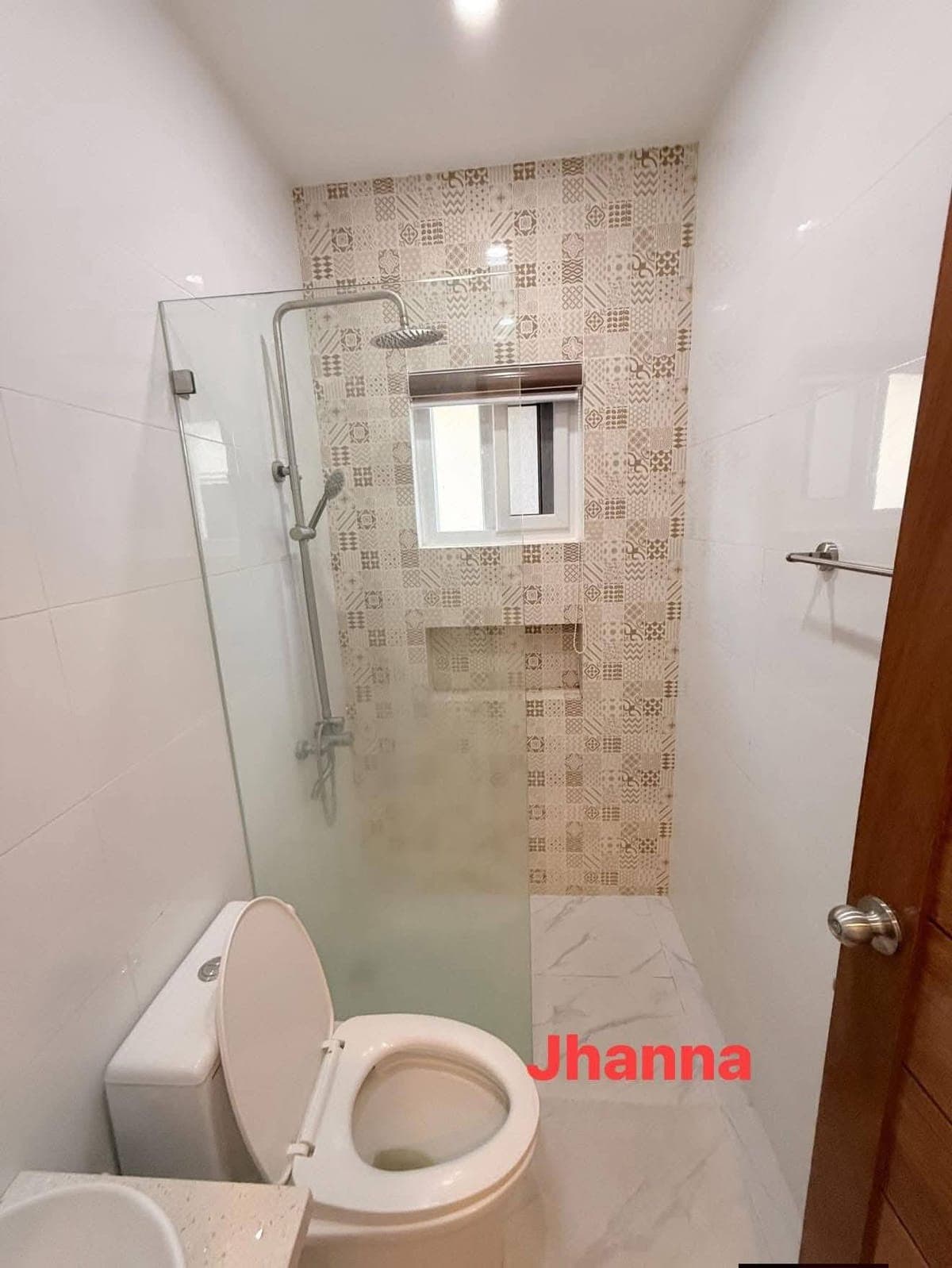 3 Storey House for Rent - photo 17