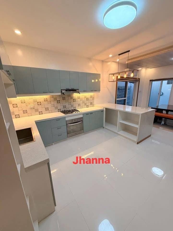 3 Storey House for Rent - photo 23