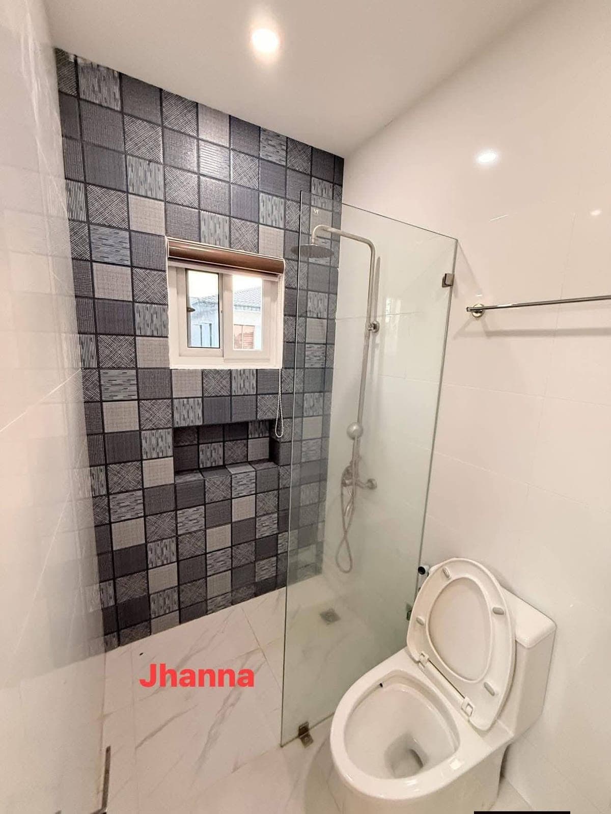 3 Storey House for Rent - photo 35