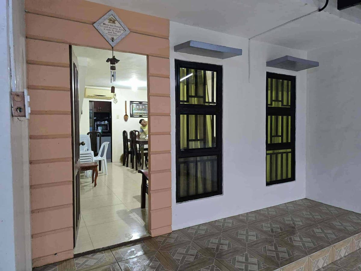 🏠 Townhouse for Rent – Deca Clark Margot - photo 3