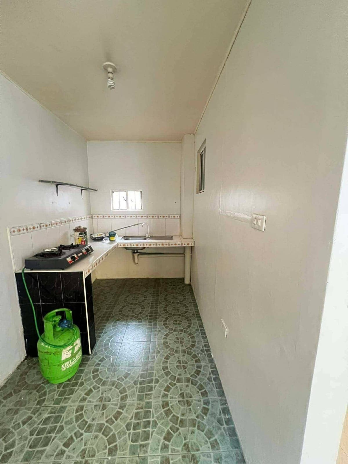 🏡 House for Rent - photo 8