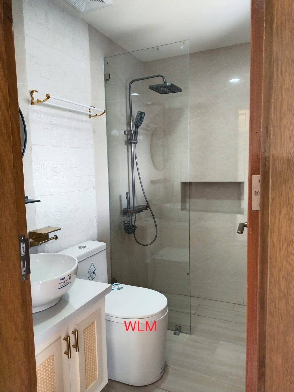 Two storey house for rent - photo 1