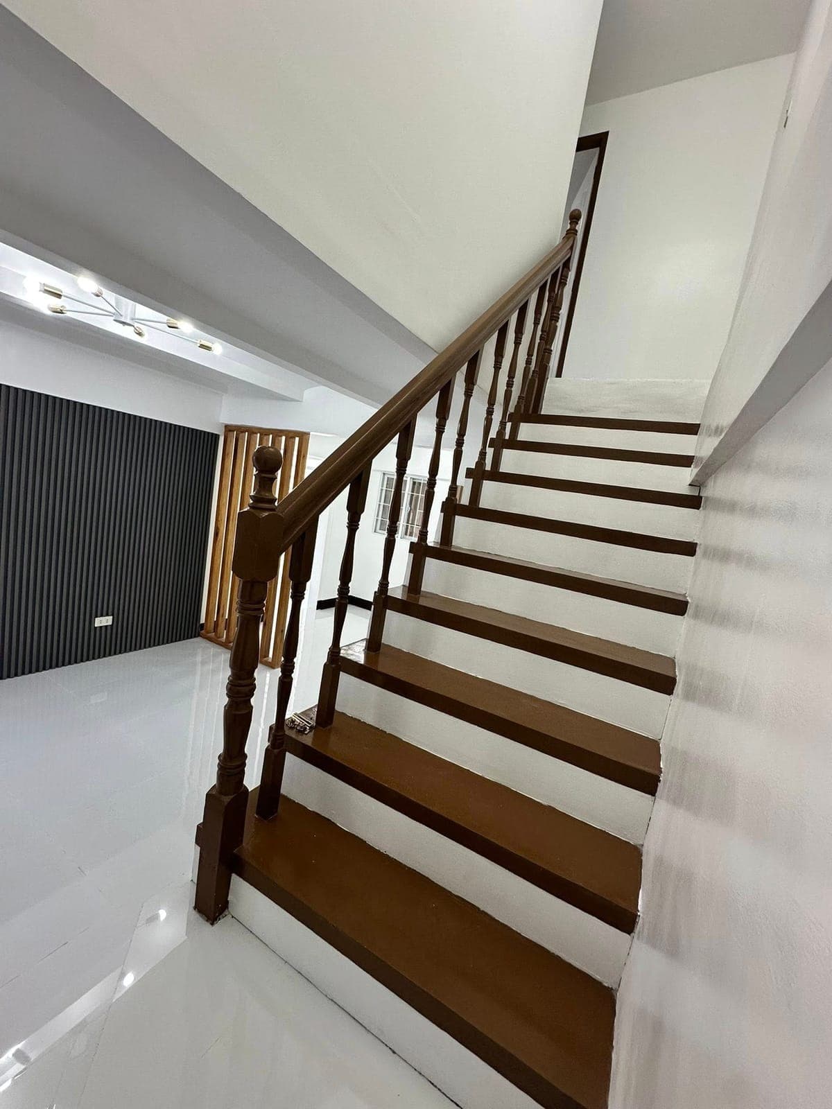 🏠 HOUSE FOR RENT - photo 2