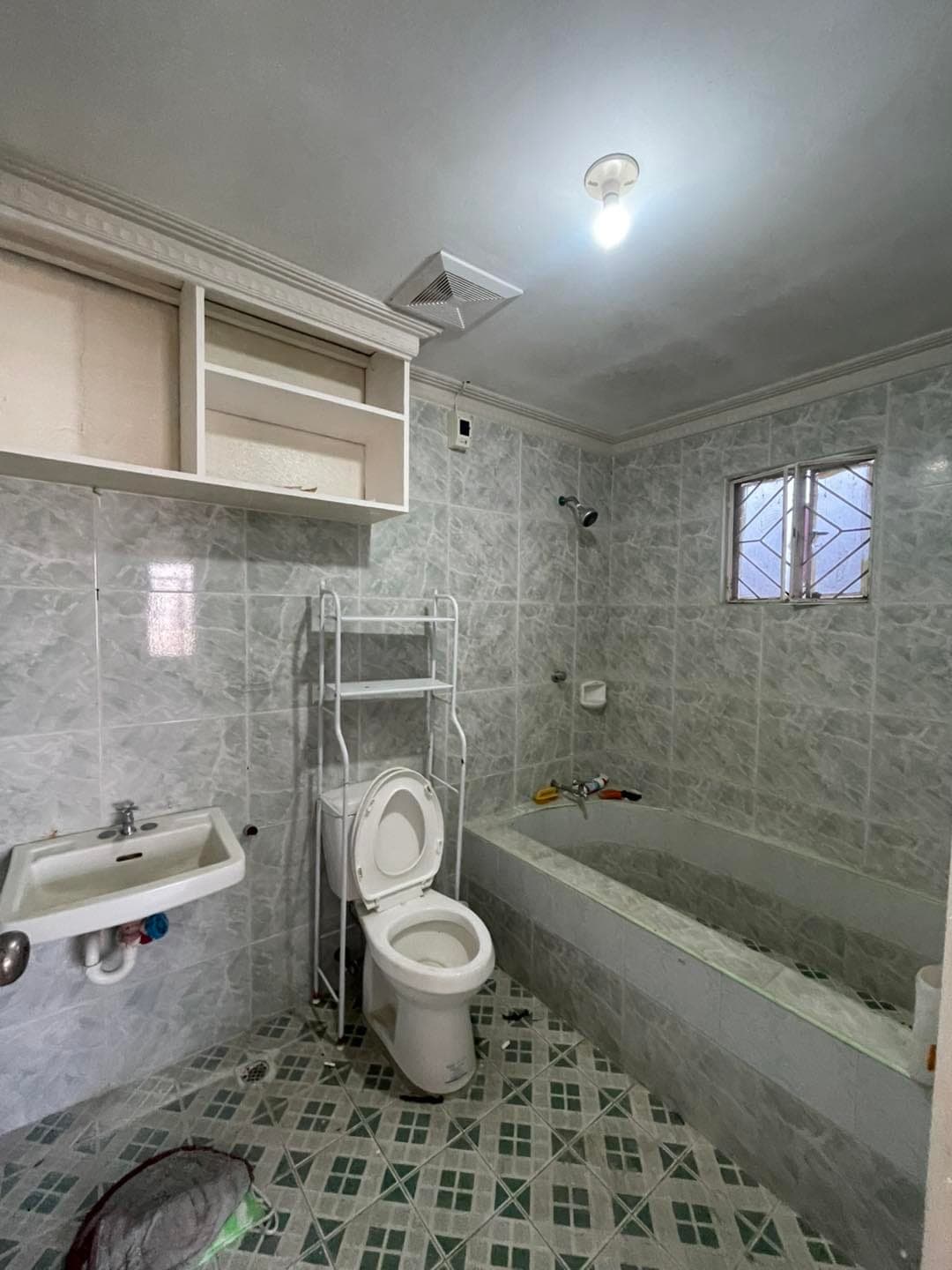 FOR RENT DUPLEX UNIT IN ANGELES CITY NEAR CLARK IDEAL FOR SMALL FAMILY - photo 1