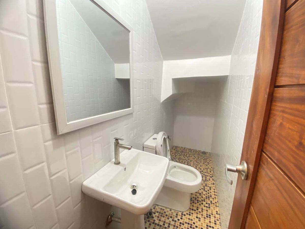 ‼️Brandnew House For Rent Near Clark ‼️ - photo 17