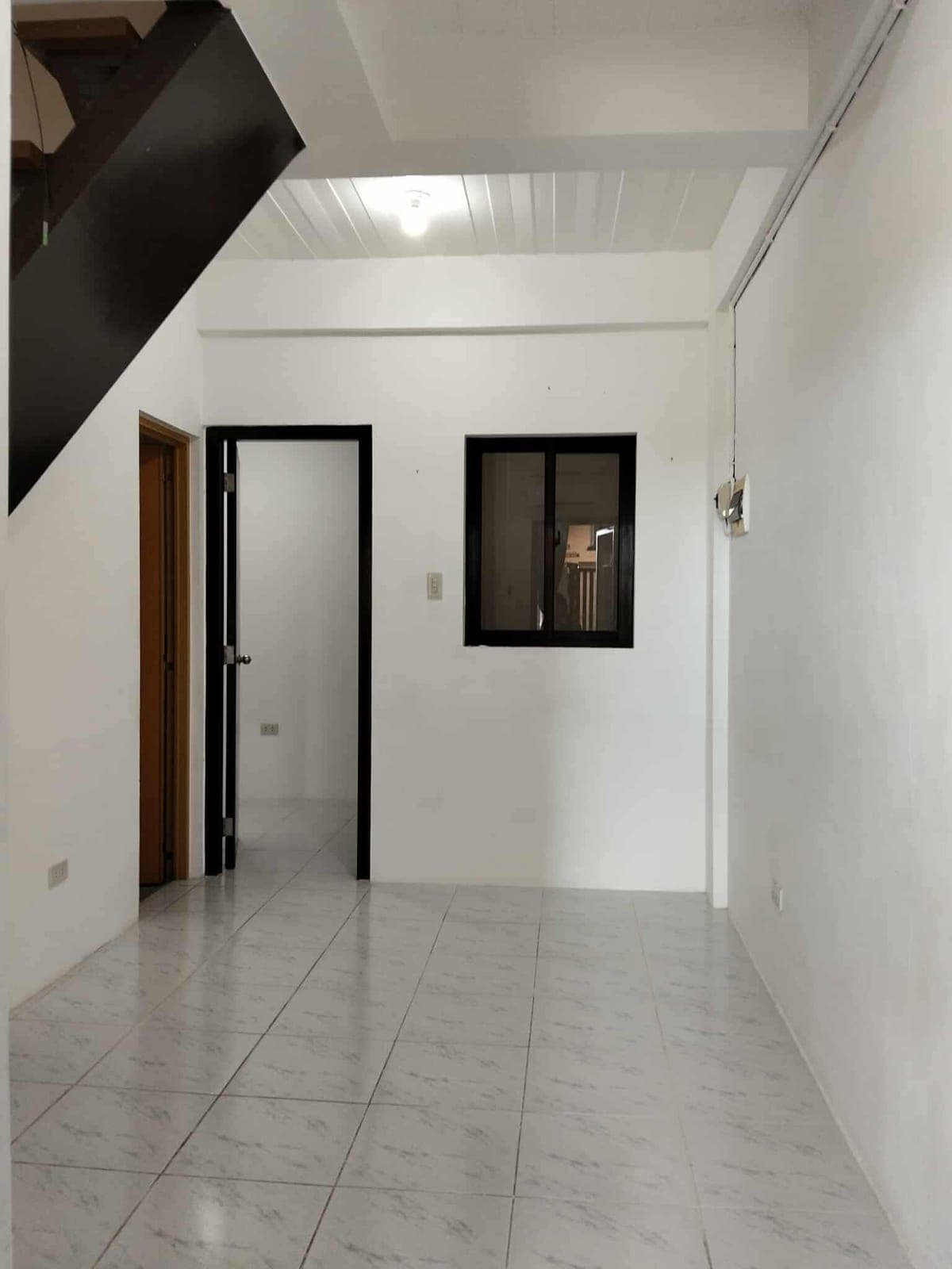 🏡 FOR RENT: Beautiful Home at Mabalacat, Subdivision! - photo 2