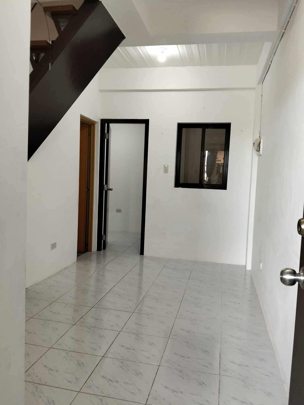 🏡 FOR RENT: Beautiful Home at Mabalacat, Subdivision! - photo 16