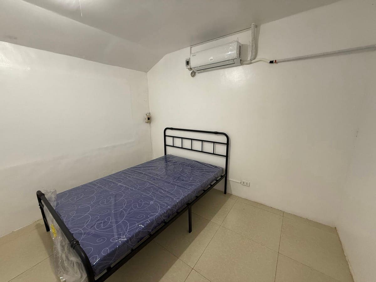 Townhouse for Rent - photo 1