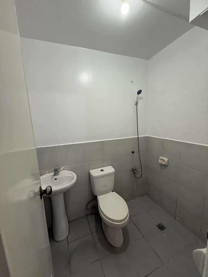 Townhouse for Rent - photo 8