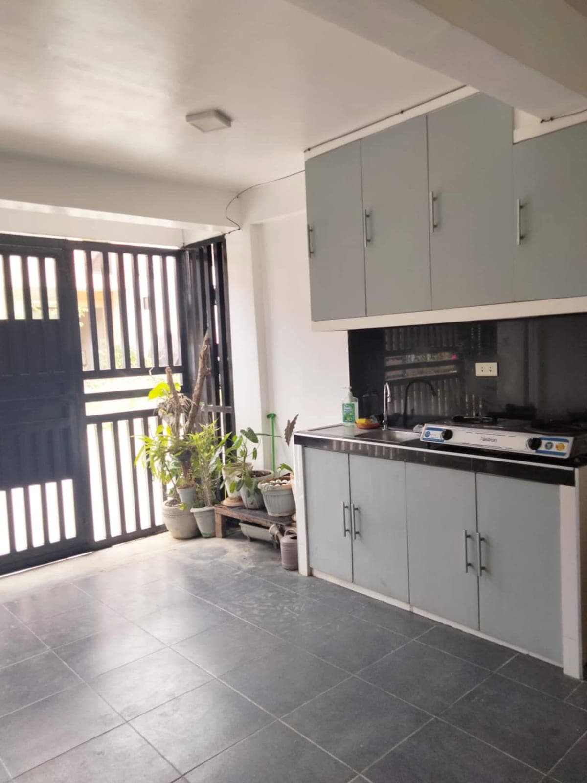 Town House For Rent - photo 6