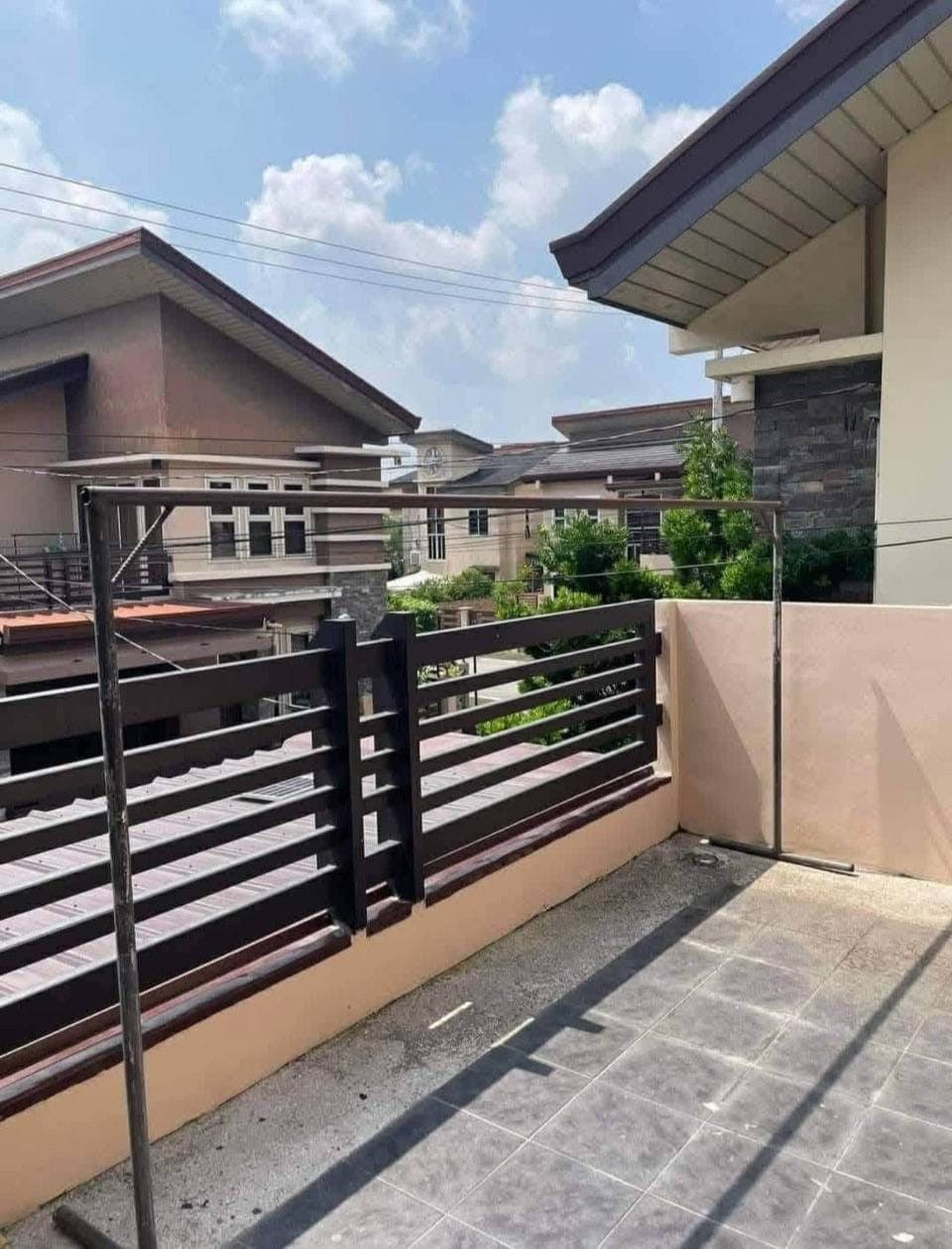 🏡 2 STOREY HOUSE FOR RENT 🏡 - photo 4