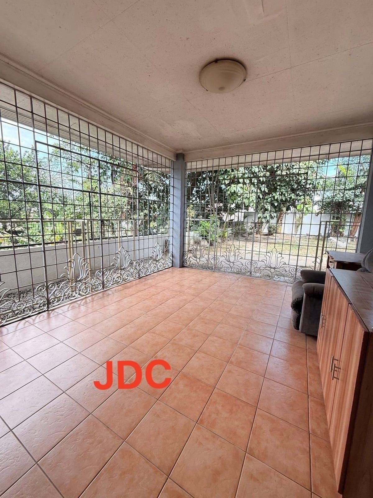 BUNGALOW HOUSE FOR RENT - photo 3