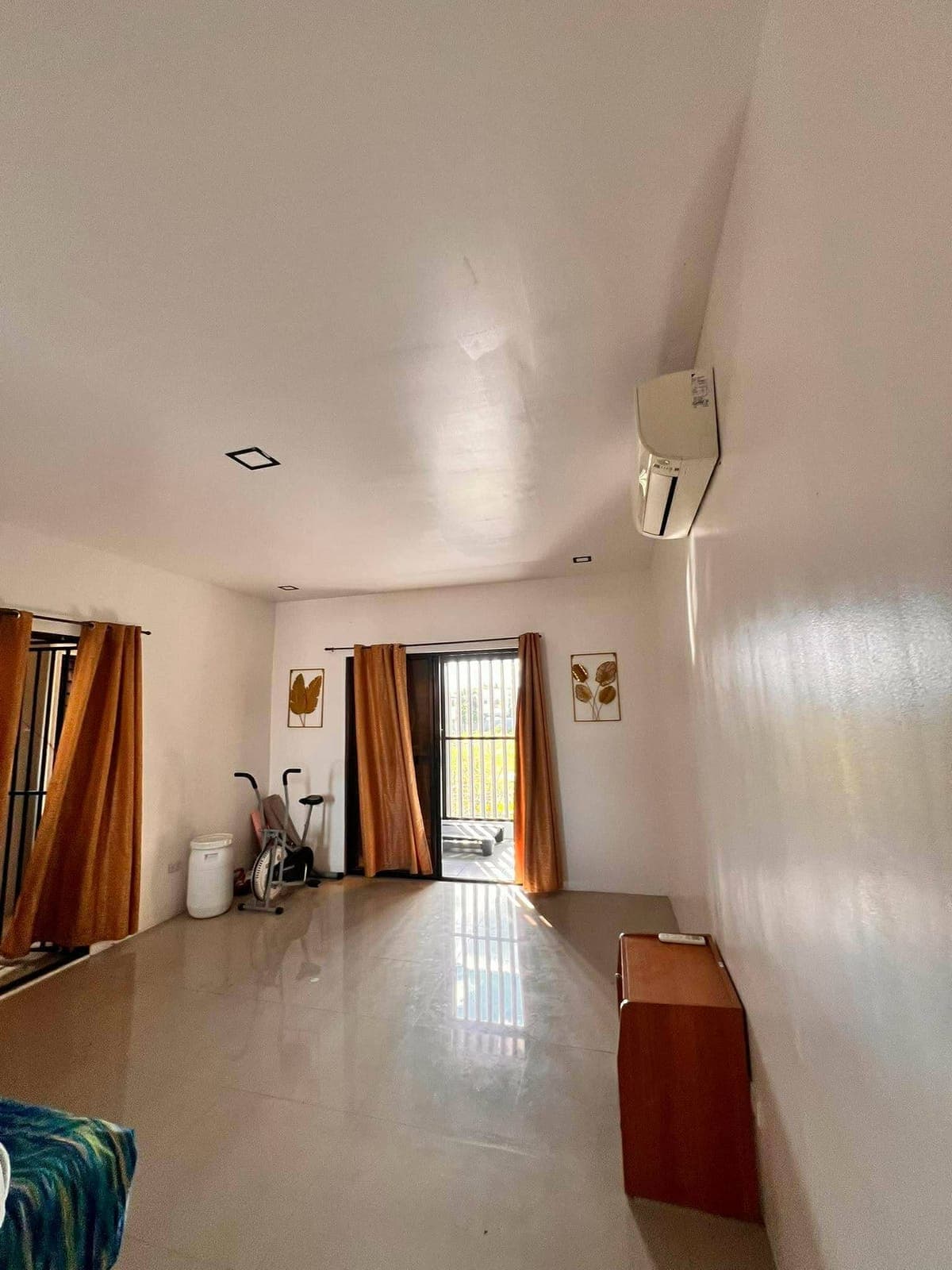 Two storey house for rent - photo 12