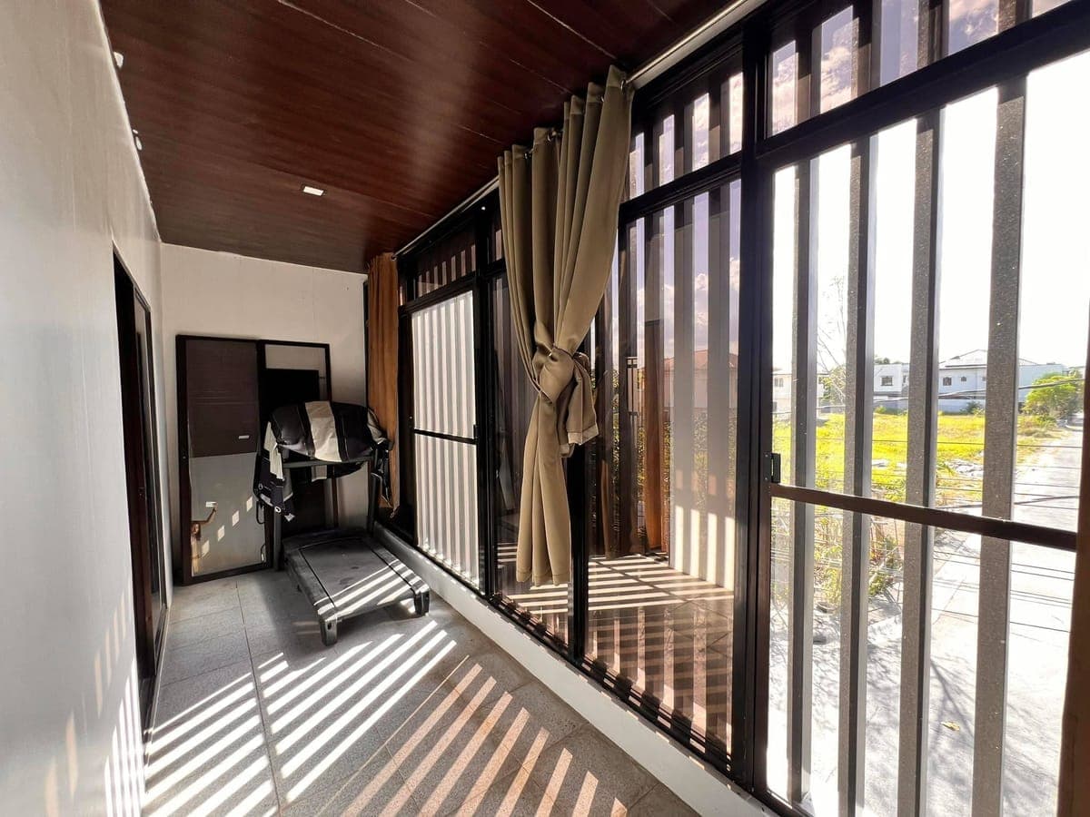 Two storey house for rent - photo 15