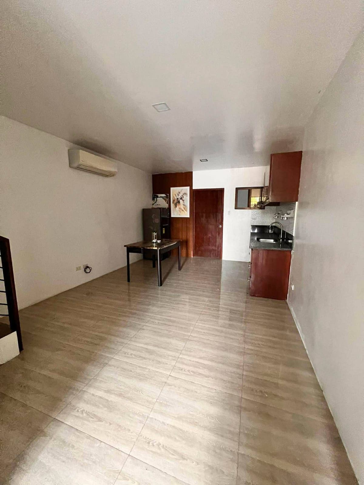 Two storey house for rent - photo 8