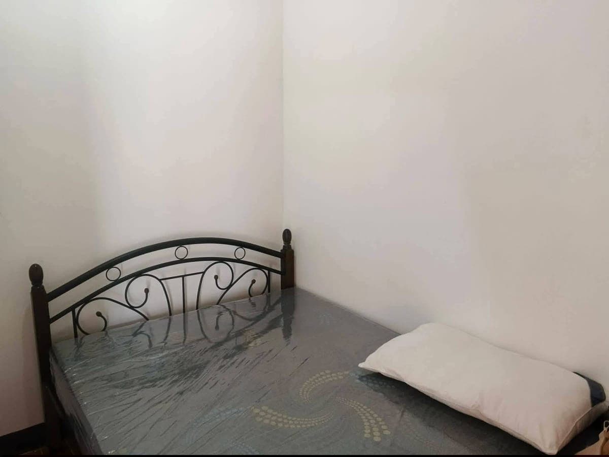 House for Rent Semi furnished 7,000 monthly rent - photo 1