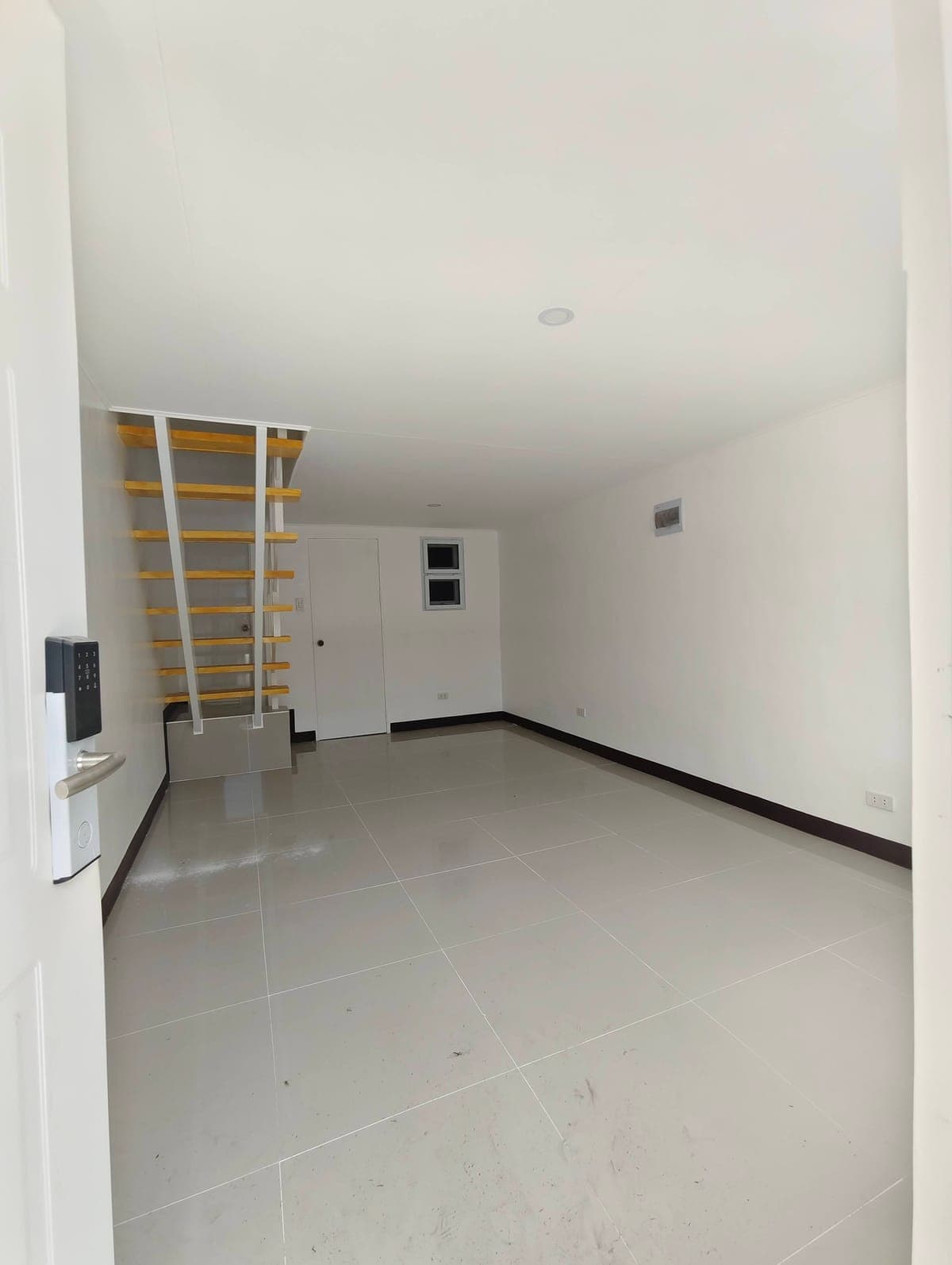 Townhouse for rent in Xevera Mabalacat - photo 7