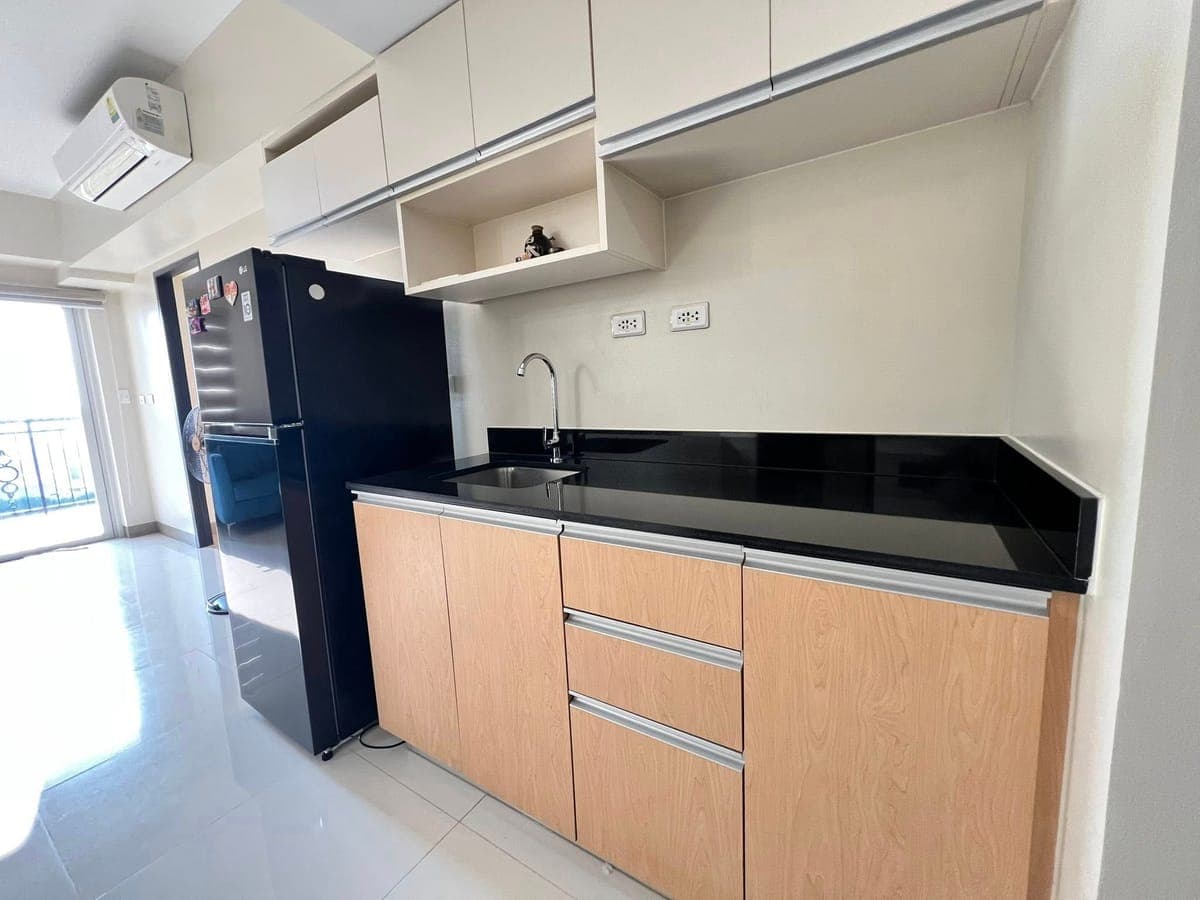 1BR CONDO UNIT FOR RENT - photo 1