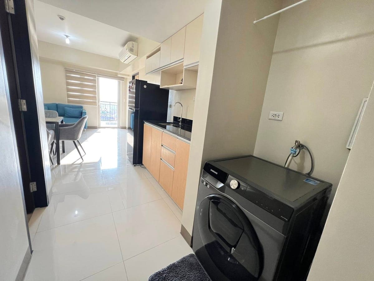 1BR CONDO UNIT FOR RENT - photo 2